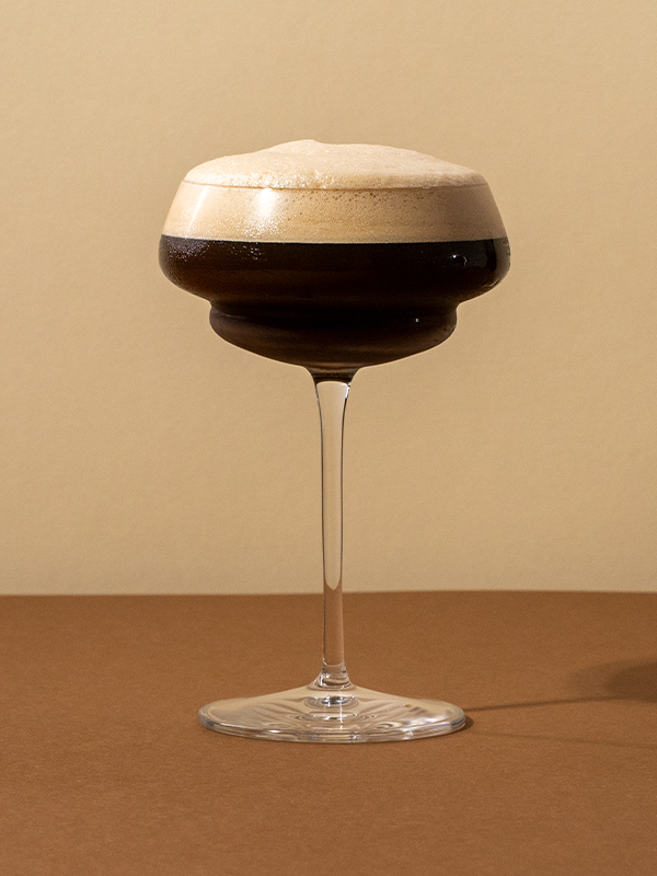 esspresso-martini-cocktail-by-sisyphusbar-basel