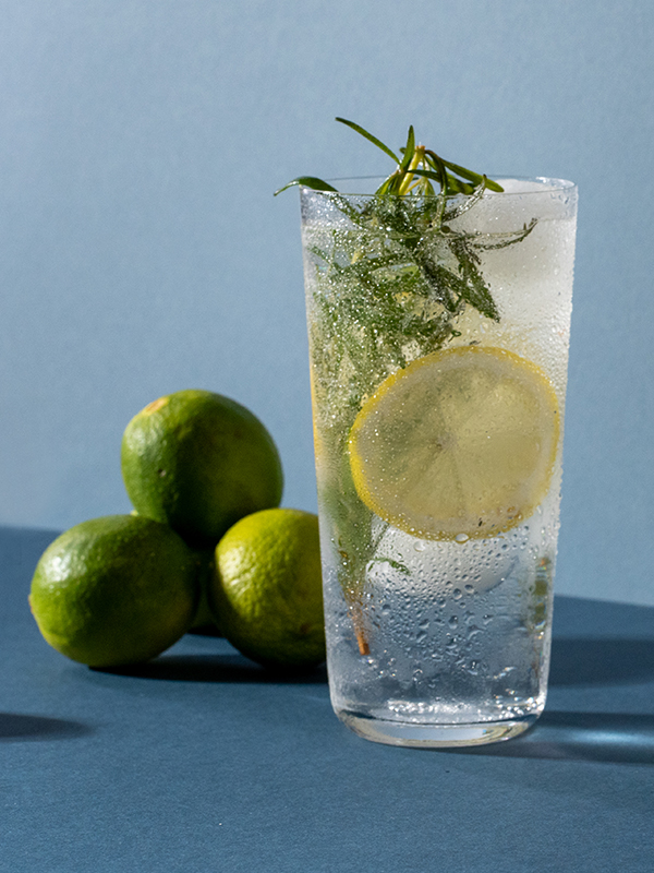 gin-and-tonic-cocktail-by-sisyphusbar-basel